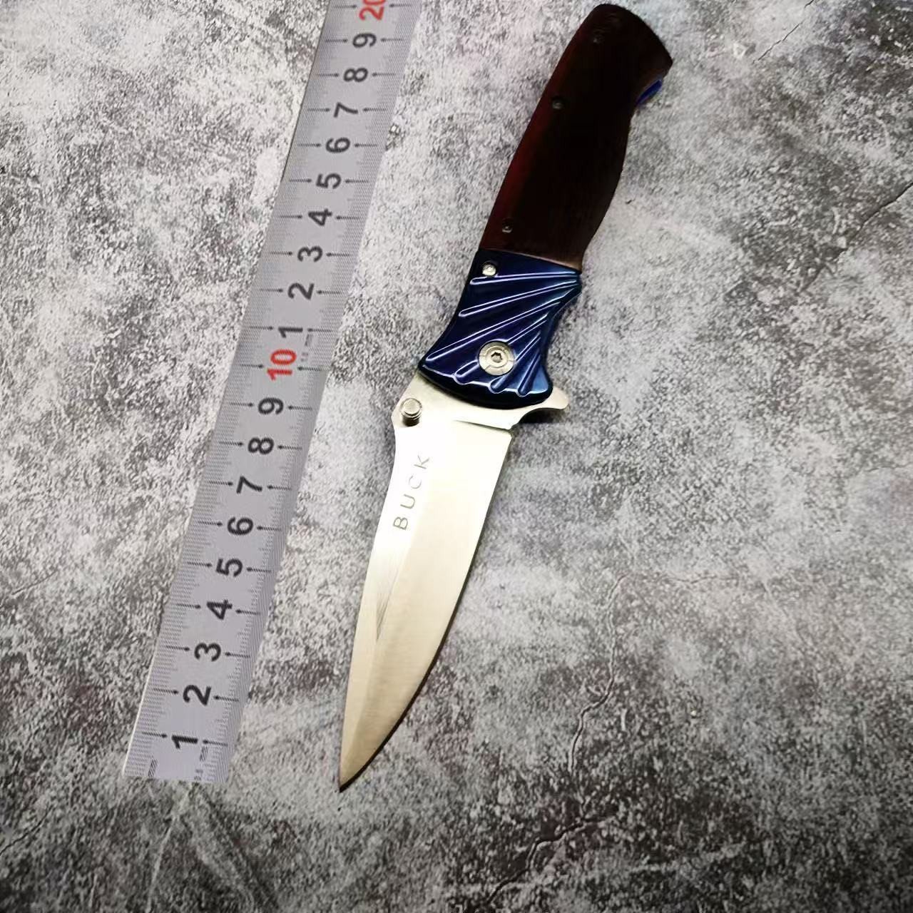 BUCK Folding Pocket Knife DA83